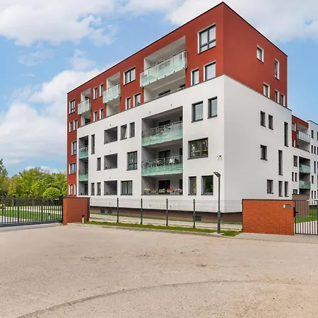 Cozy With Balcony Close To The By Renters * Kolobřeh